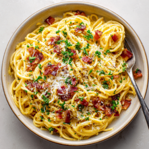 Read more about the article Classic Bacon Carbonara Pasta (Quick & Easy)