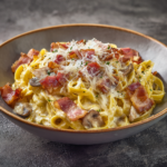 Classic Bacon Carbonara Pasta (Quick & Easy)